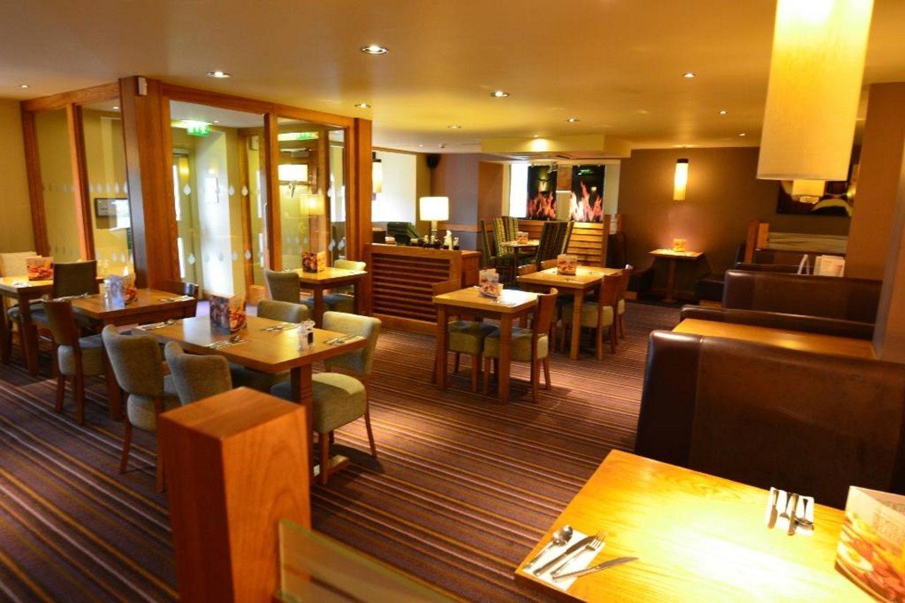 Premier Inn Inverness West Eksteriør bilde